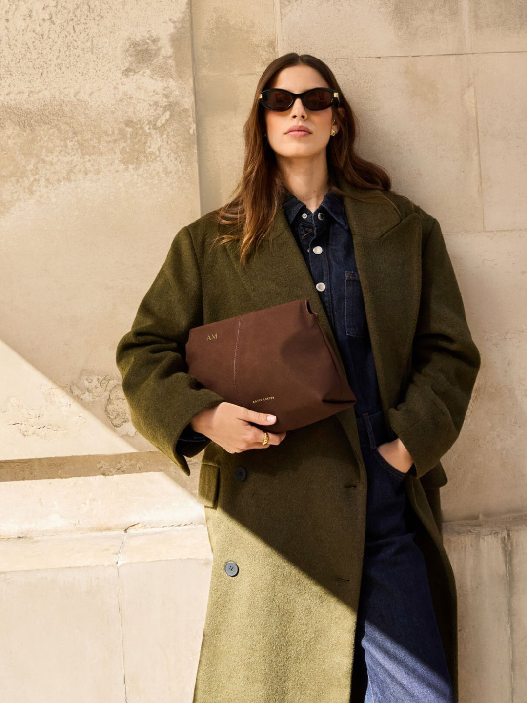 LAILA SUEDETTE CLUTCH | CHOCOLATE