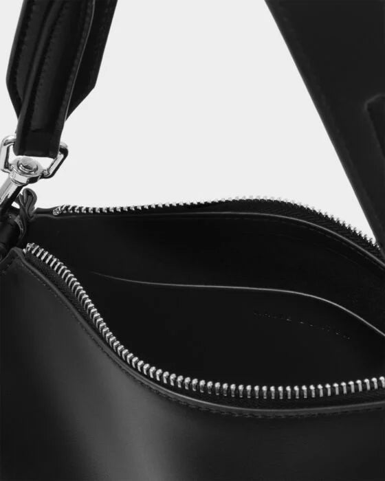 ANYA CROSSBODY BAG BLACK