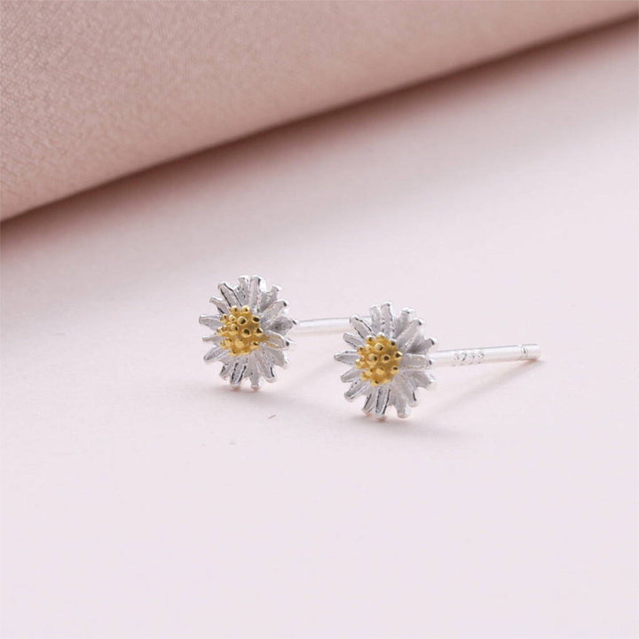 TT51029 Birthday wishes daisy flower earrings