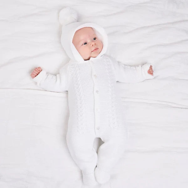 UNISEX WHITE CABLE KNITTED PRAM SUIT 0-3 MONTHS