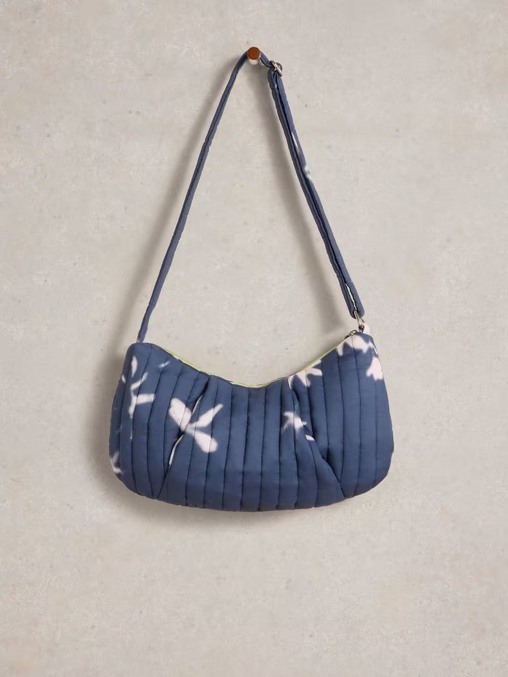 ZOE PRINTED SLINGBAG NAVY PRINT