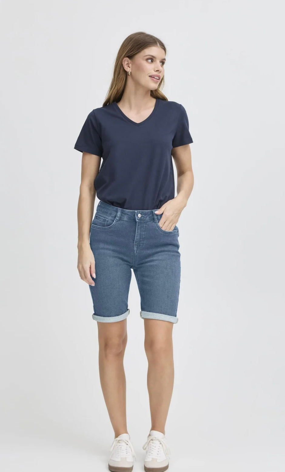 LIGHT BLUE DENIM PAM SHORTS