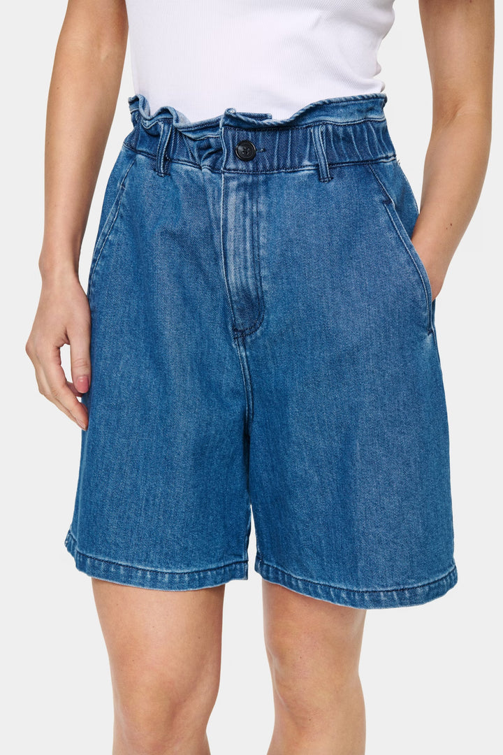 MEDIUM DENIM BLUE KAYO SHORTS