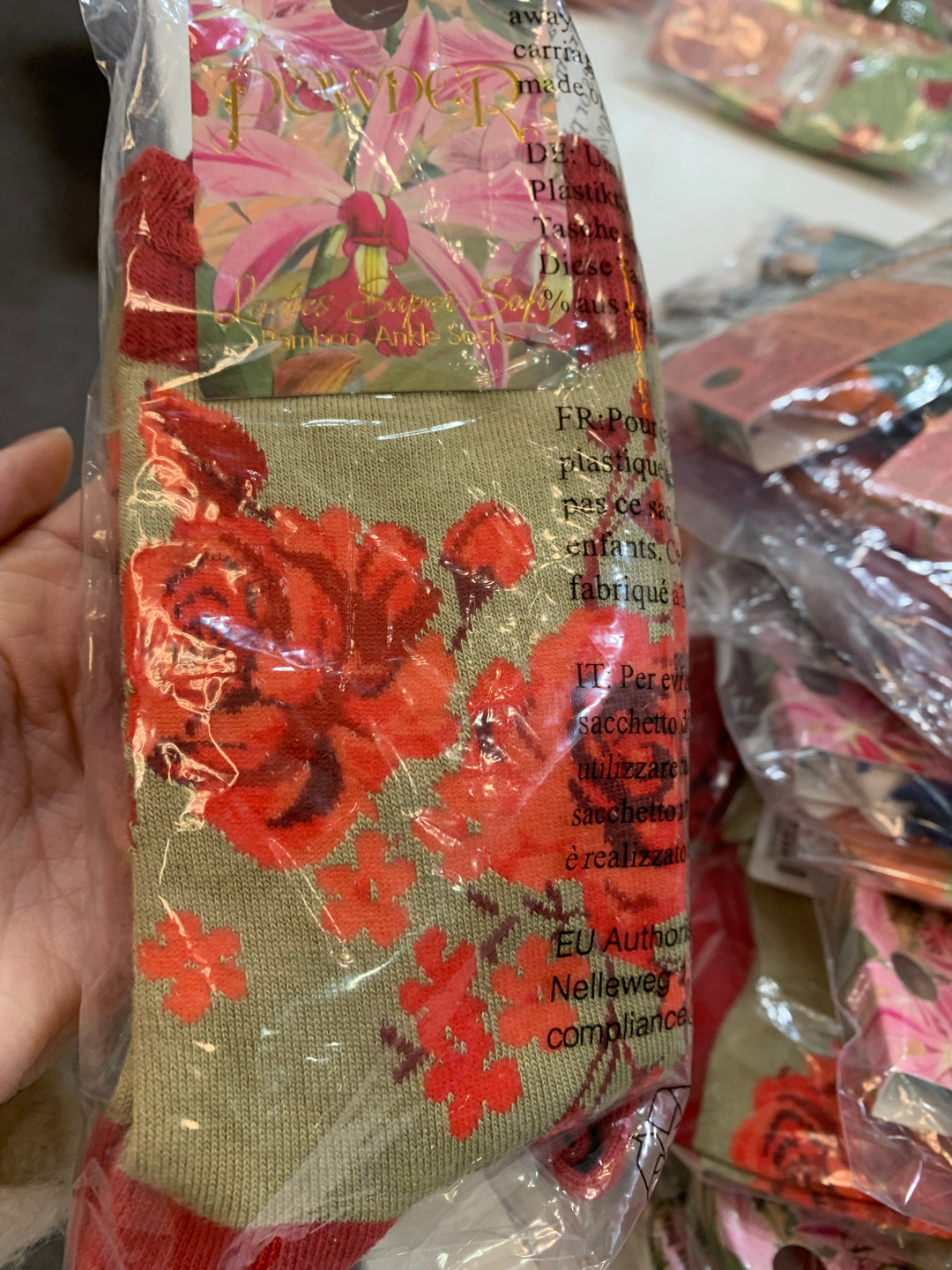 BAMBOO MIX ANKLE SOCKS- ROUGE BLOOMS