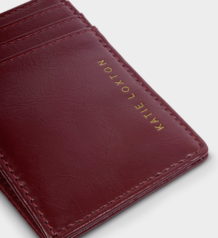 LAILA SLIM TEXTURED PATENT CARDHOLDER | CHERRY