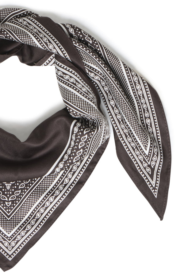 BYVIHANA TRIANGLE SCARF