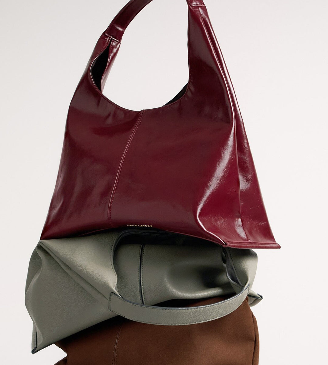 LAILA SLOUCH SHOULDER BAG | GRAPHITE GREEN