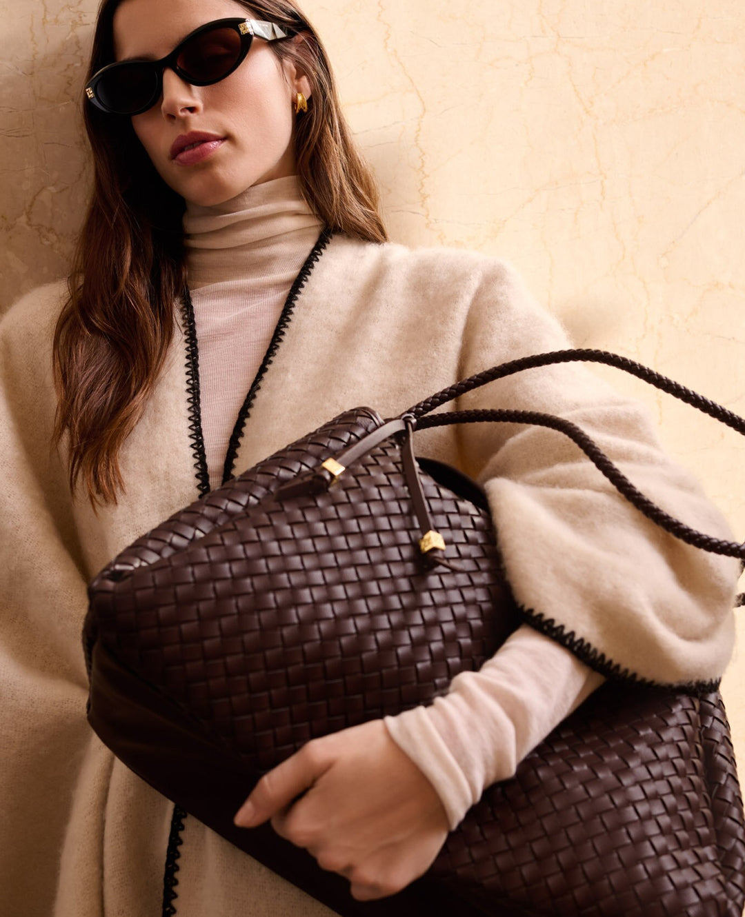 NOVA HAND WOVEN LARGE SHOULDER
BAG | CHOCOLATE  | 28cm x 40cm x 23cm