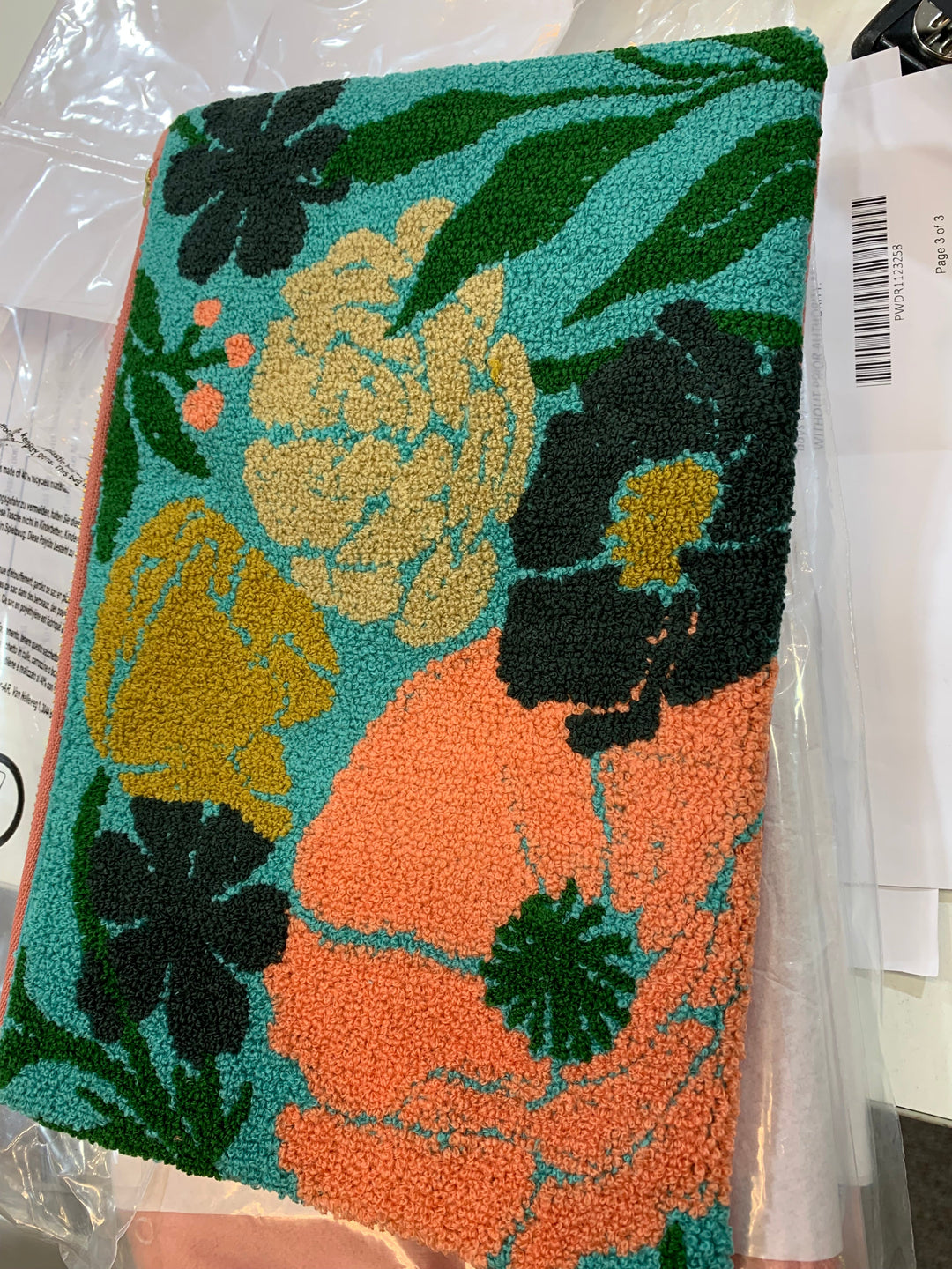 COTTON TUFTED POUCH - BLUE BLOOMS