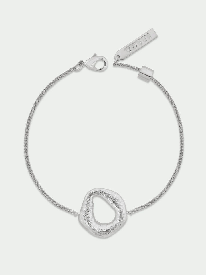 Delta Bracelet