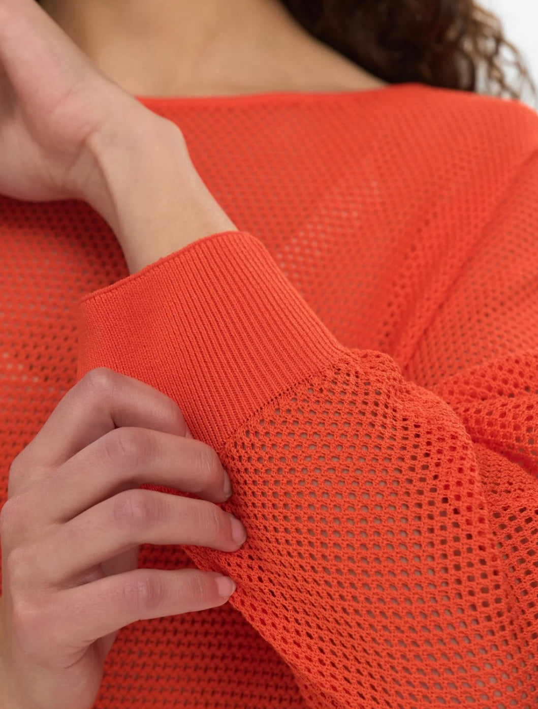 MONIS DAYA PULLOVER CHERRY TOMATO