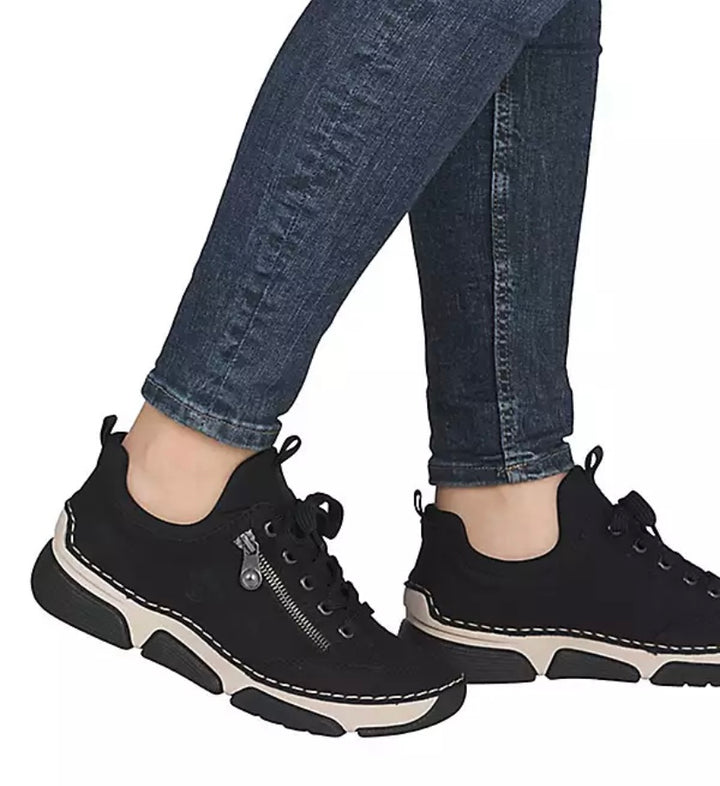 45973-00 BLACK TRAINER