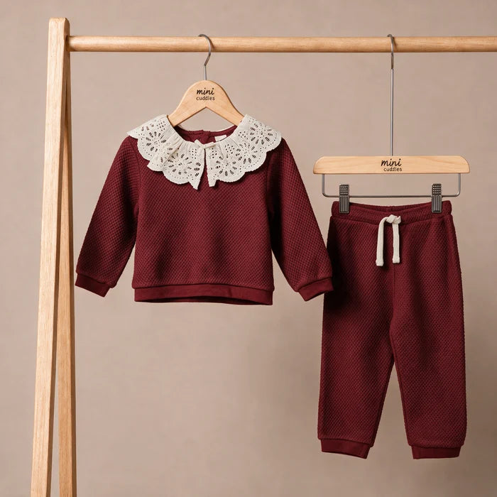 Baby girls lace detailing top and bottom,maroon
