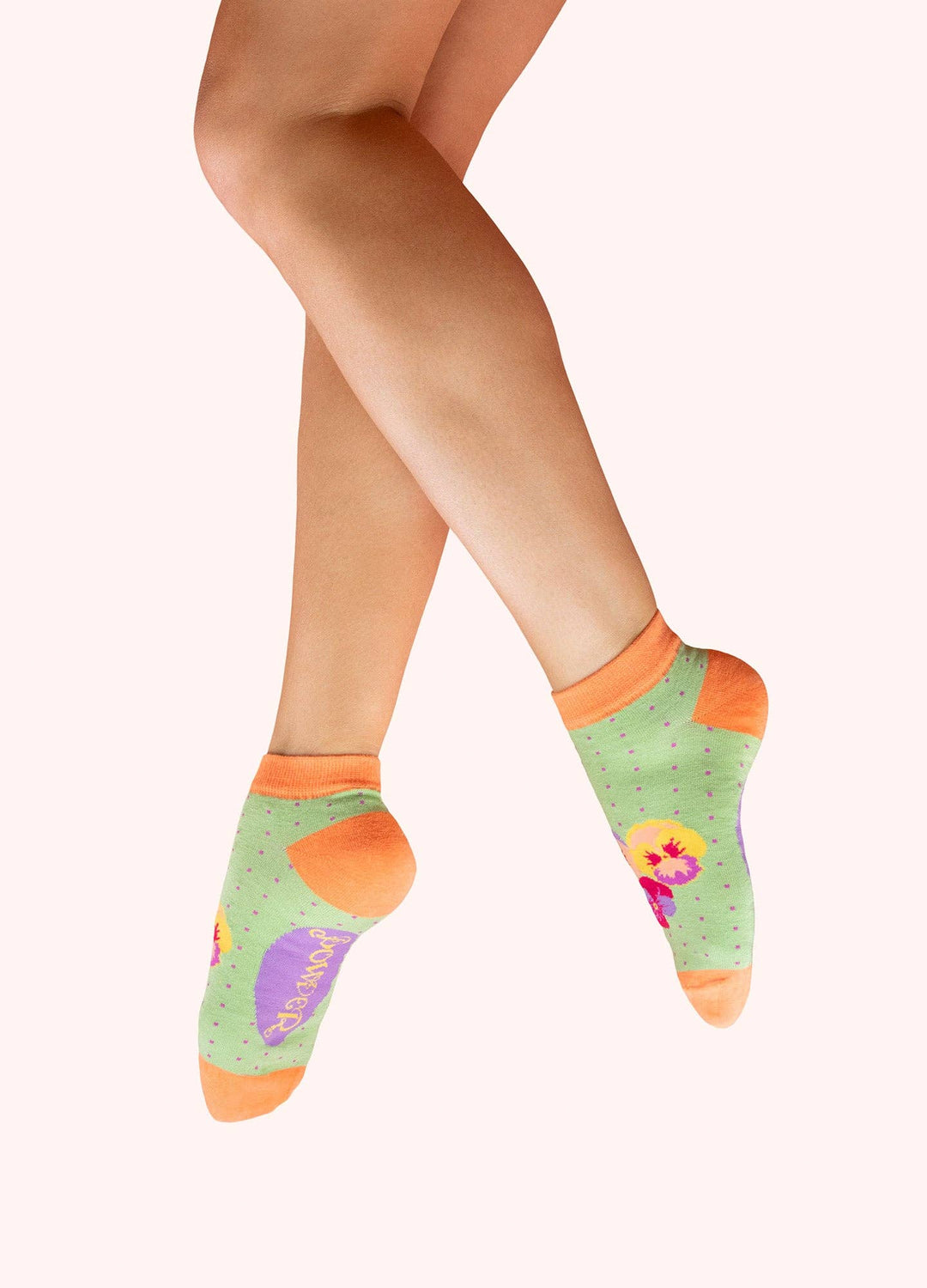 Ladies Trainer Socks - Spring Pansies in Mint: Mint