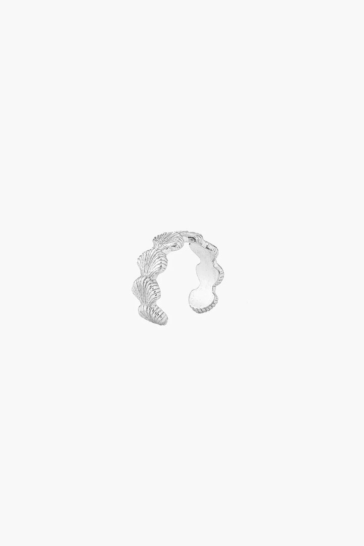 SHELL SILVER EAR CUFF