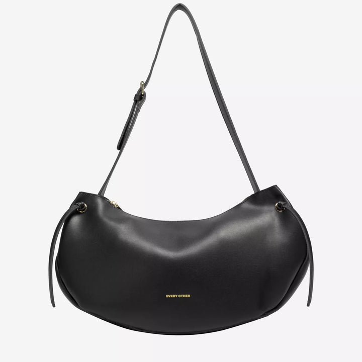 TASSEL SLOUCH SHOULDER BAG BLACK