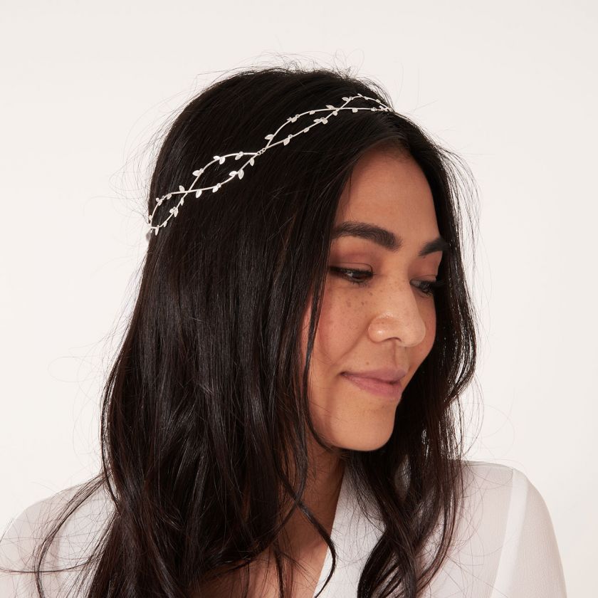 HAPPY EVER AFTER PEARL HAIR CROWN