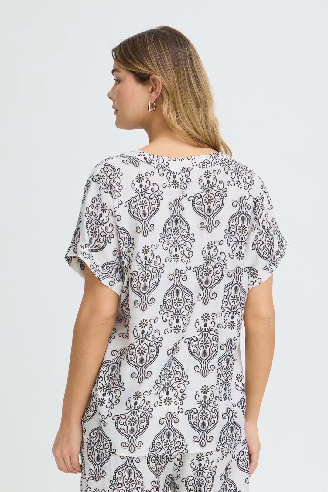 BOHO MUSE WHITE & BLACK ARIANA SHIRT