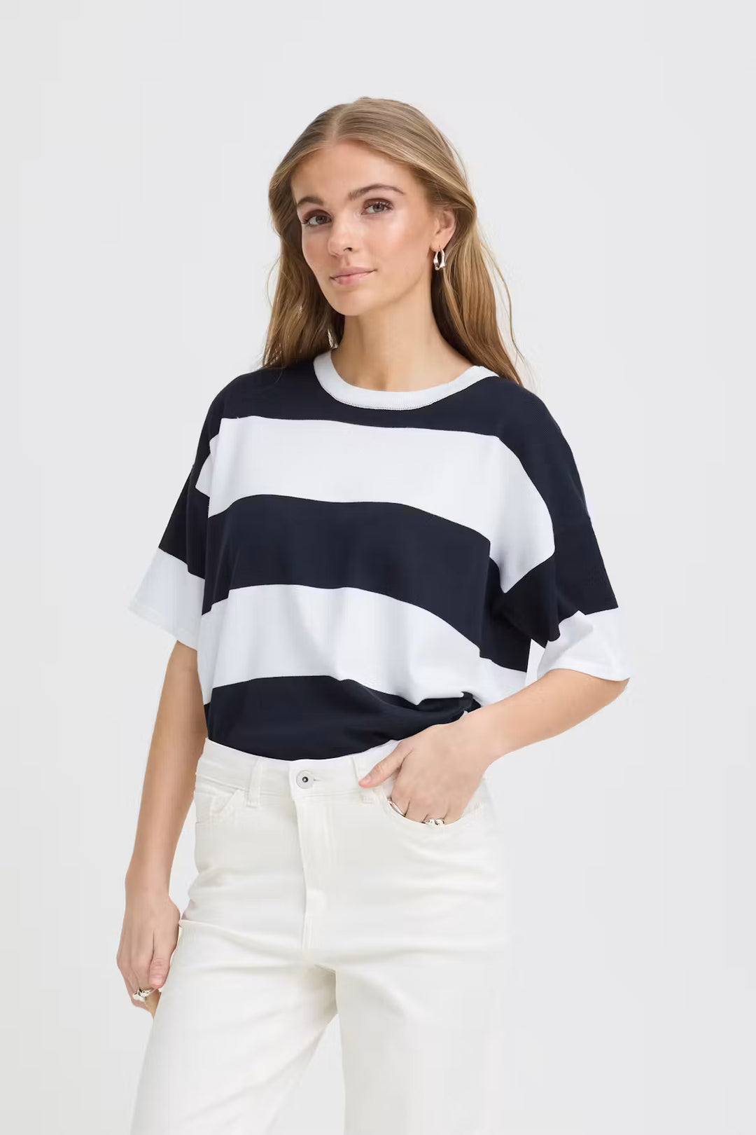 ICHI Luls Loose Short Sleeve Pullover