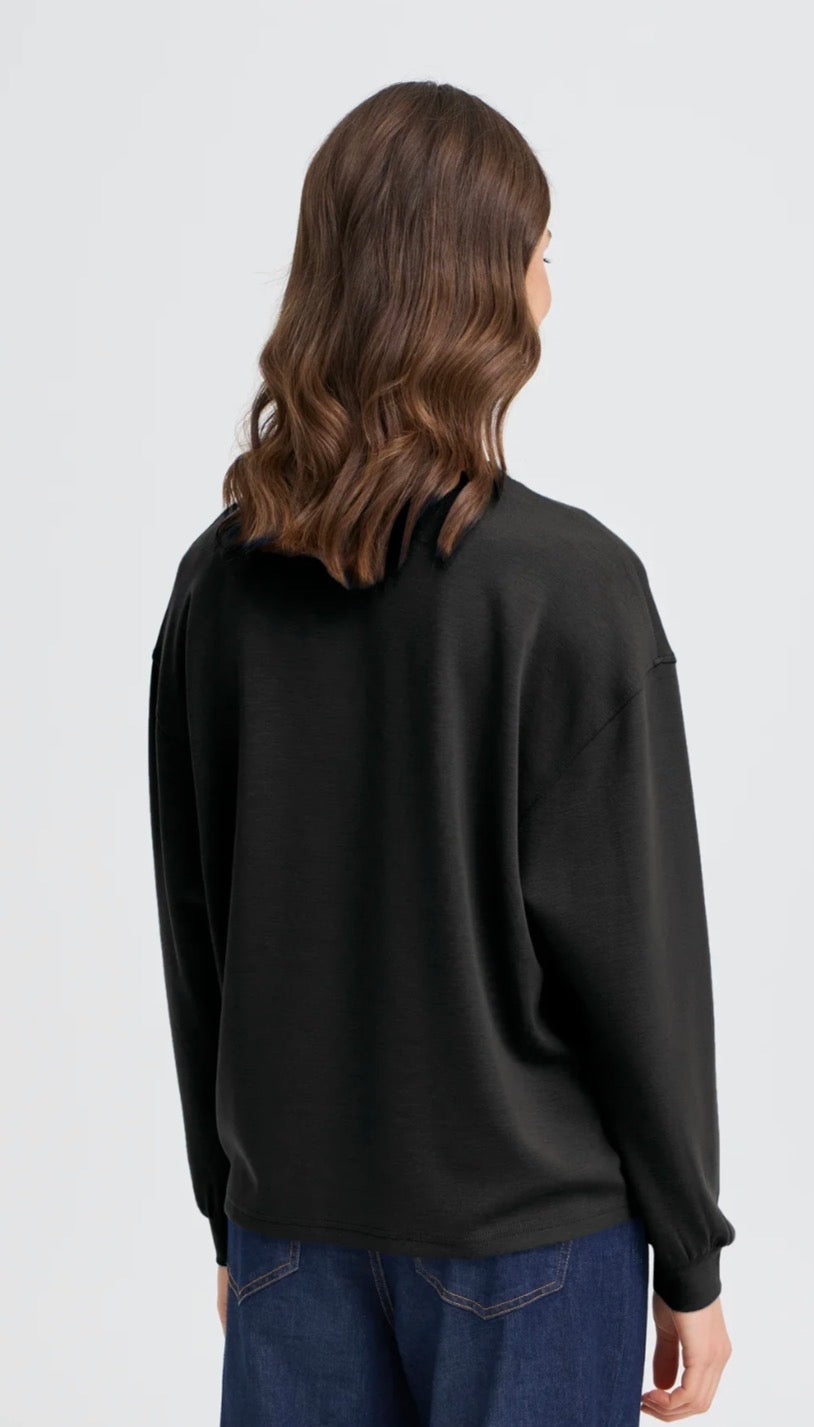 BLACK AURORA PULLOVER