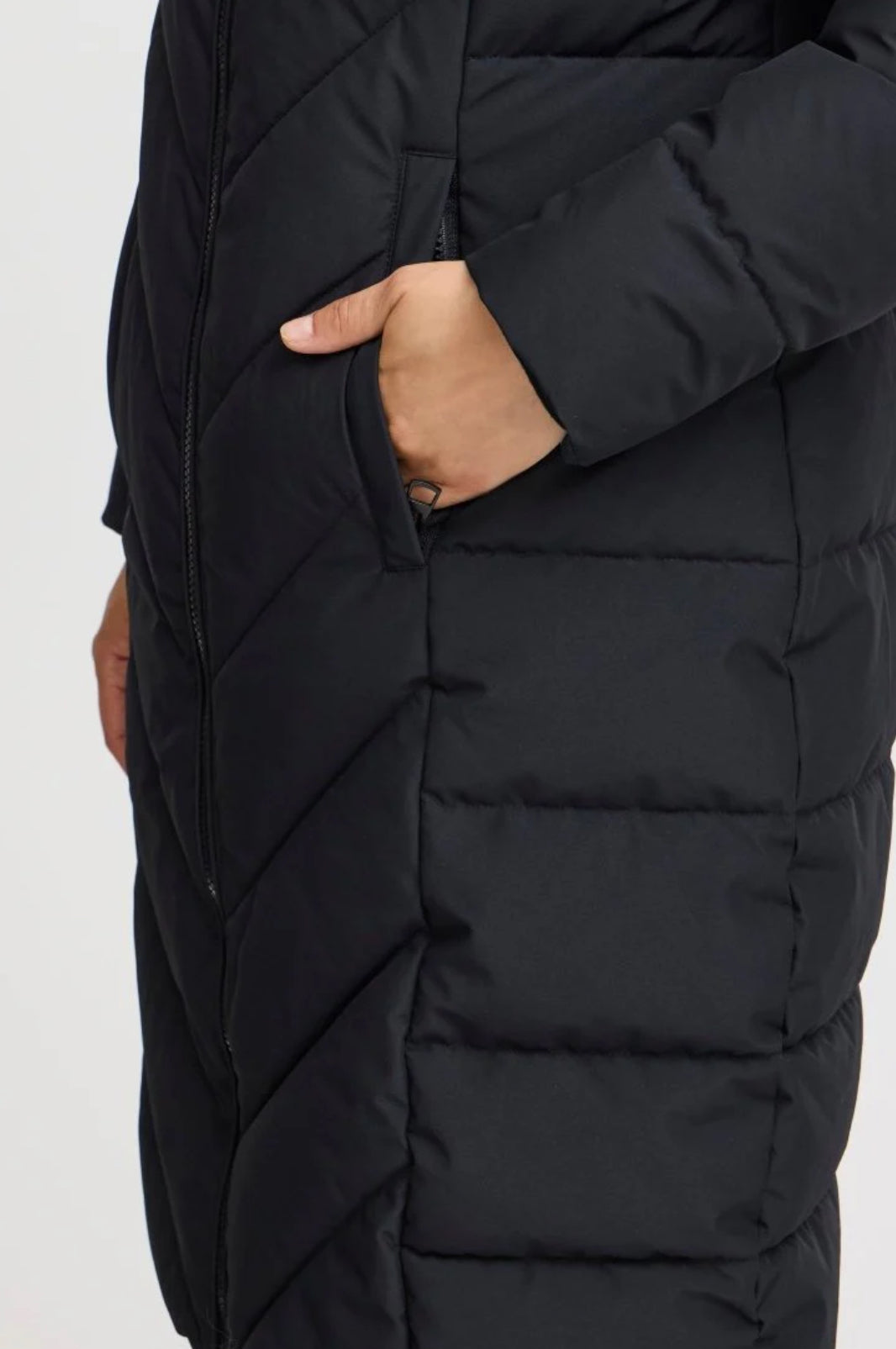 MASIE JACKET BLACK