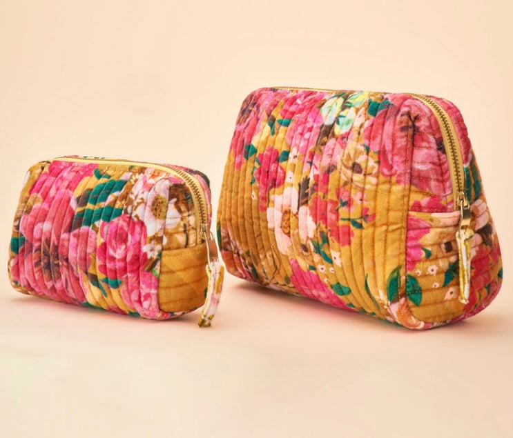 LARGE MUSTARD QUILTED IMPRESSIONIST FLORAL WASH BAG