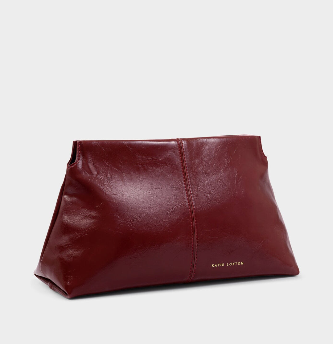 LAILA TEXTURED PATENT CLUTCH | CHERRY