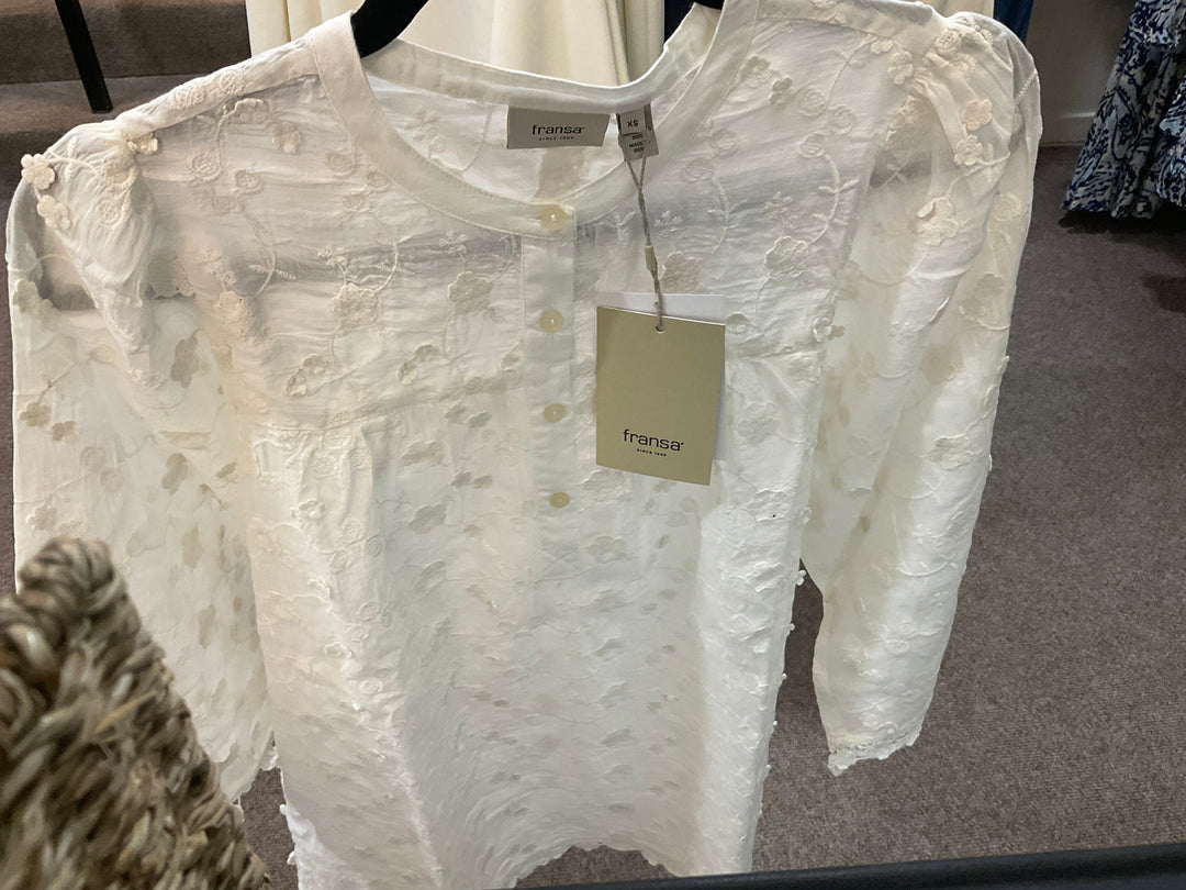ADIPI BLOUSE WHISPER WHITE