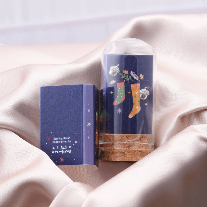 XT005 'STOCKING' Christmas Nuts Earrings: Silver