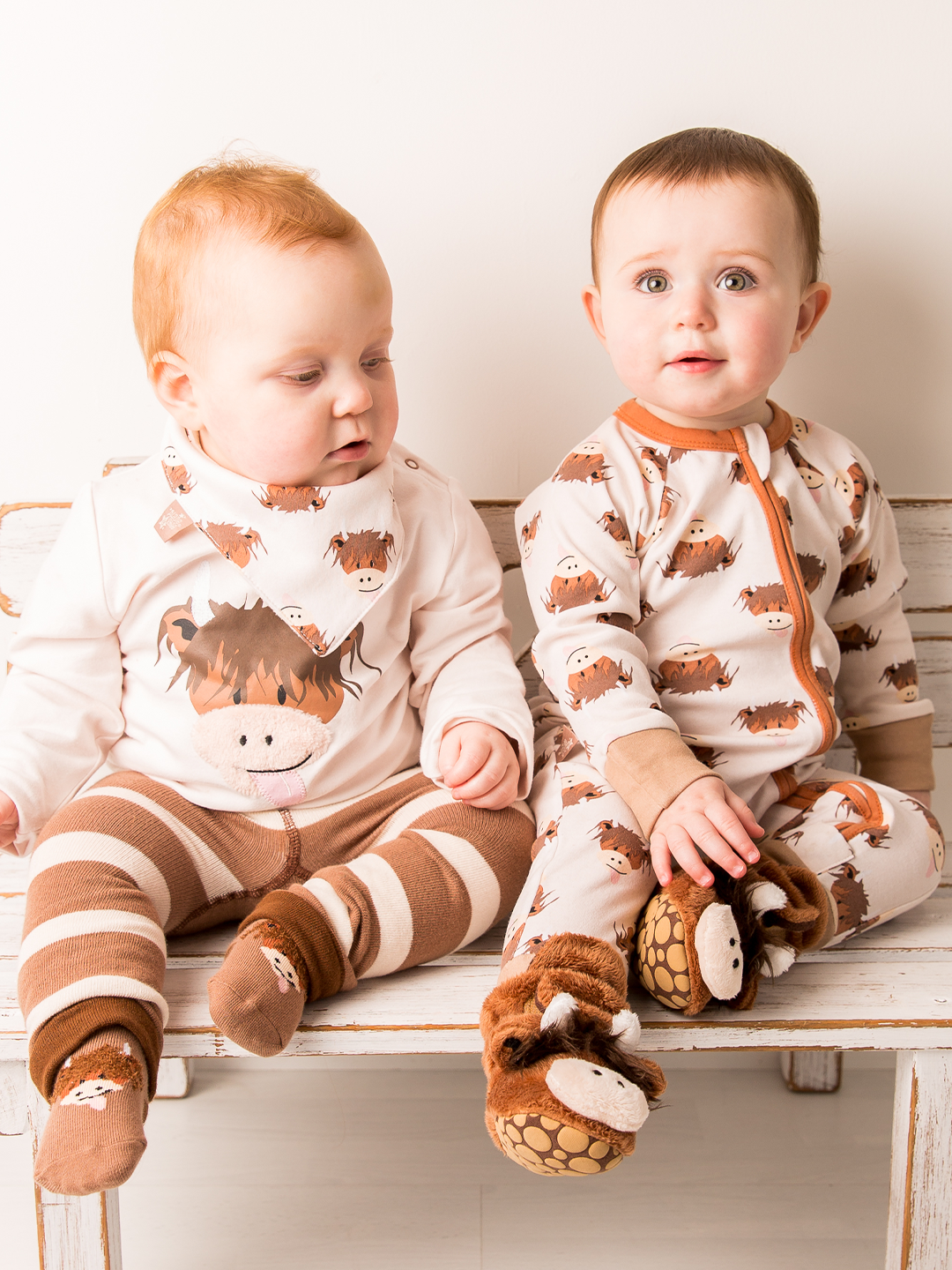 Neutral Hamish Highland Cow Zip-Up Romper: 0-3 Months