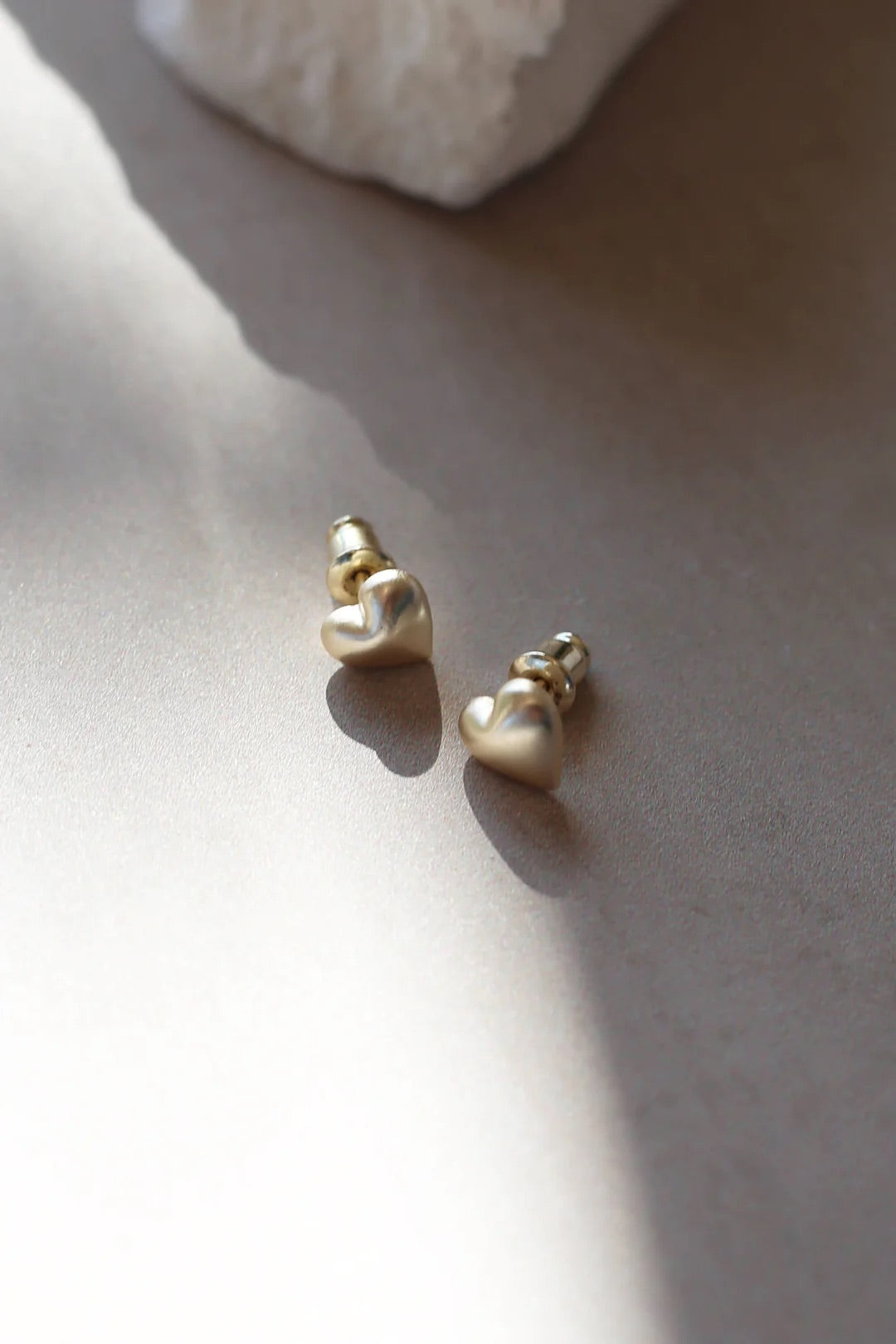 EMBRACE GOLD HEART EARRINGS