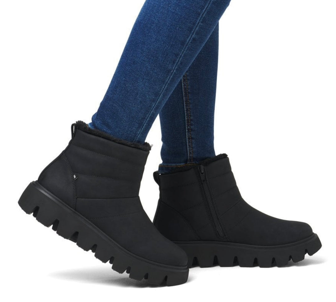 W2070-00 LADIES BLACK MID HEIGHT BOOTS