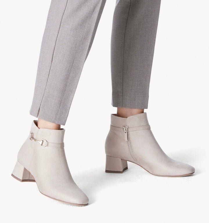 IVORY ANKLE BOOT