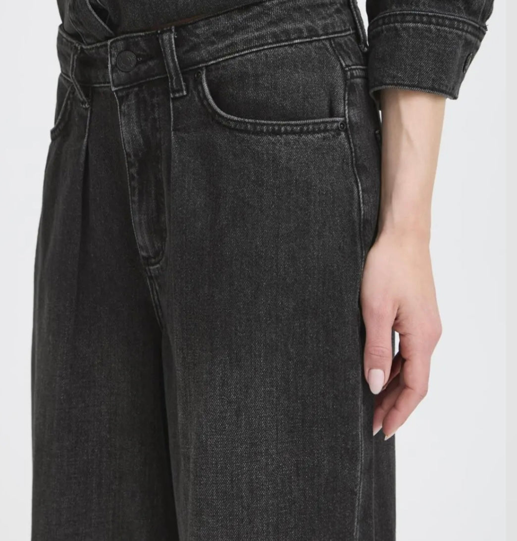 KANOA WIDE JEANS BLACK DENIM