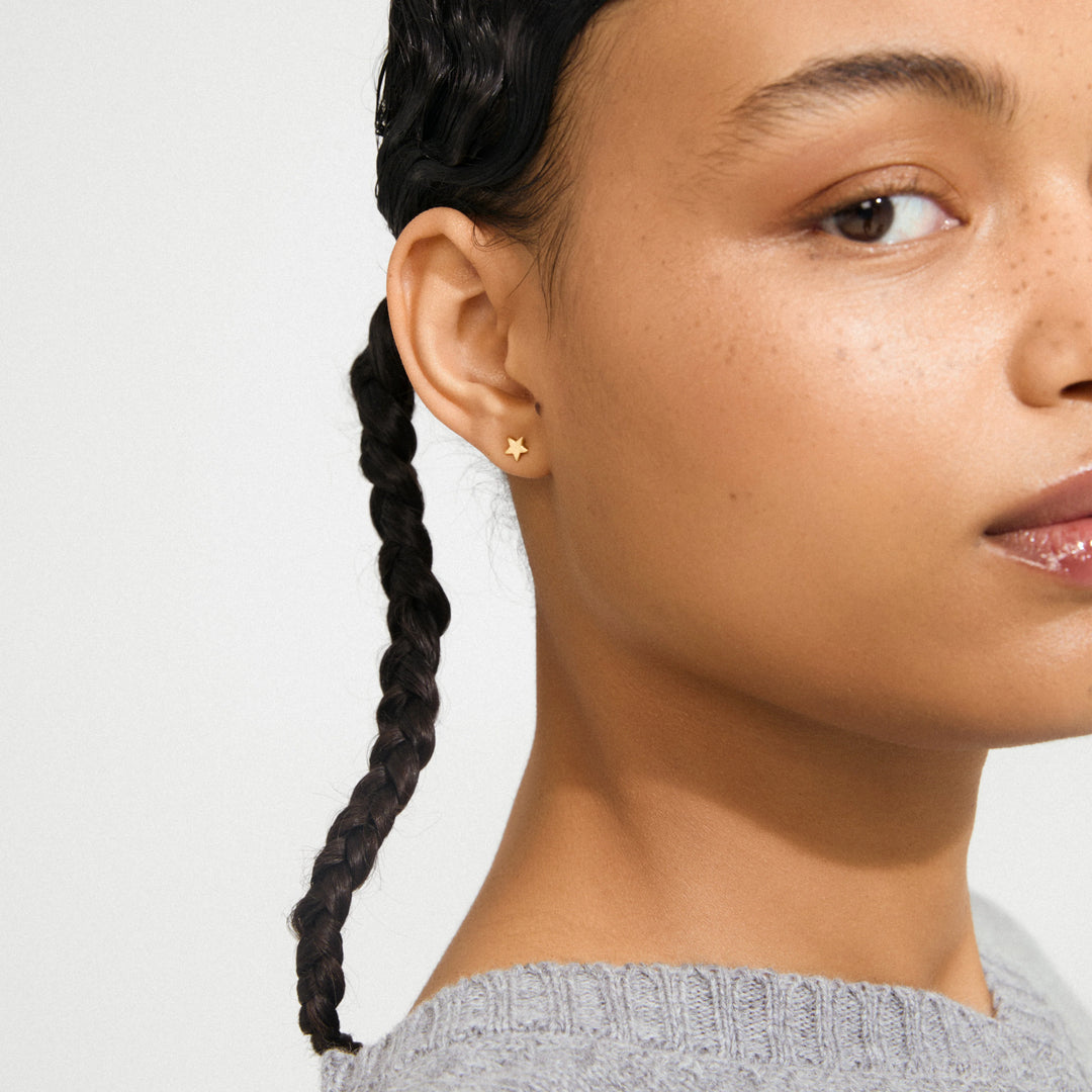 AVA GOLD STAR EARRINGS