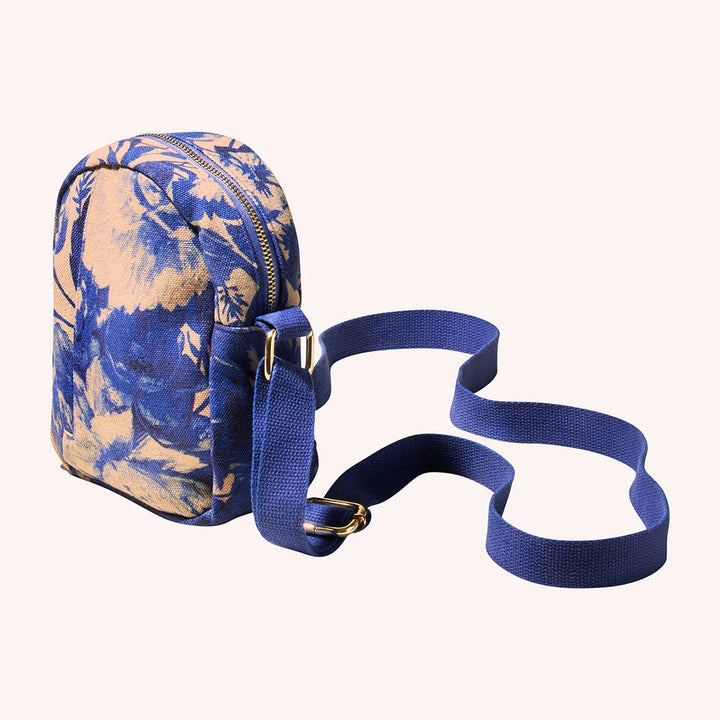 Canvas Out and About Bag - China Blue Blooms: Blue