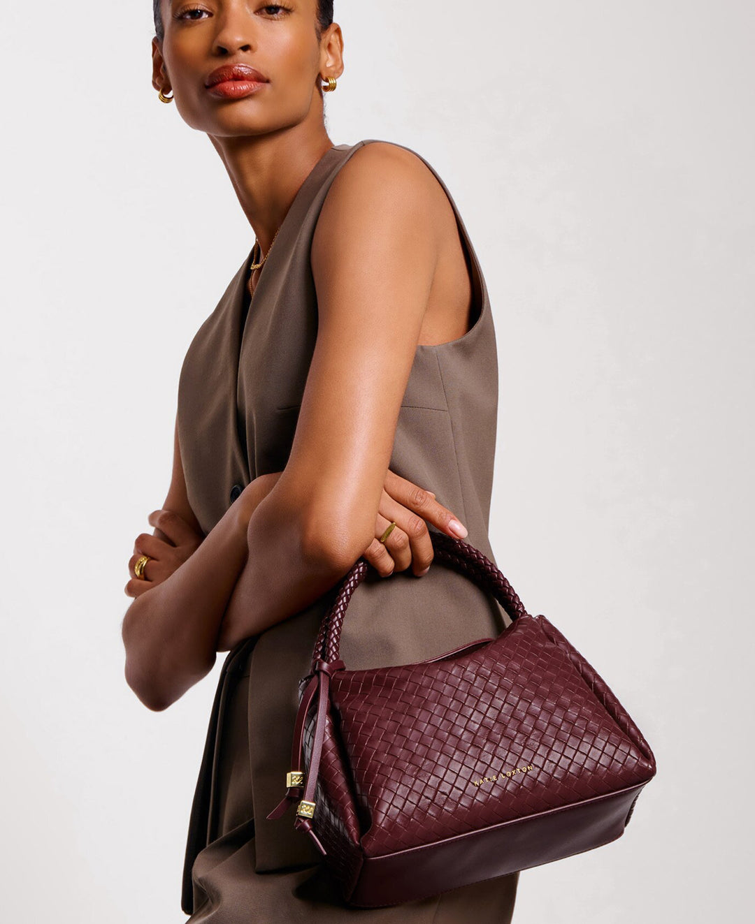 NOVA WOVEN TEXTURE TOP HANDLE BAG CHERRY