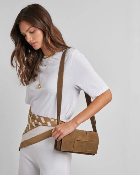 TAYA CROSSBODY BAG | CARAMEL SUEDETTE