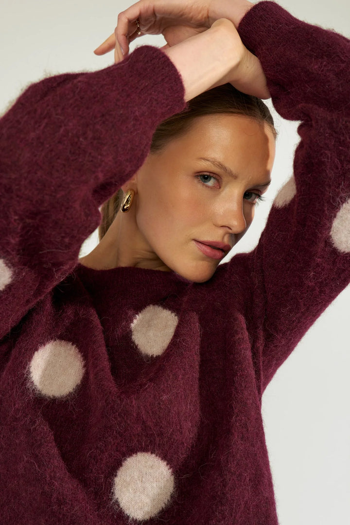 NUSURI Dot Pullover