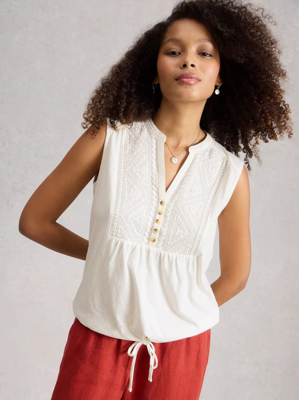 PEONY SLEEVELESS SHIRT BRILLIANT WHITE