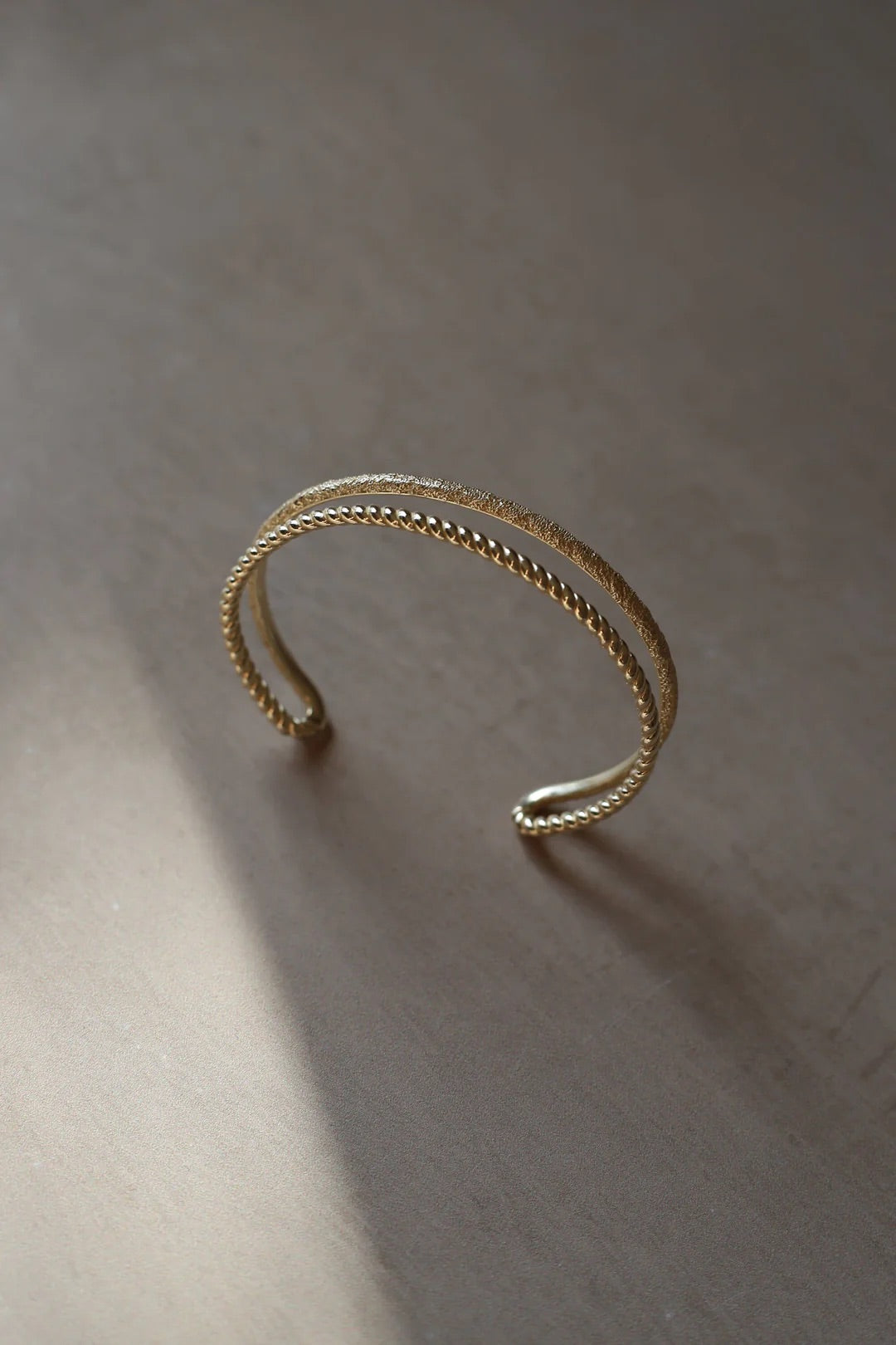 BRAID GOLD BANGLE