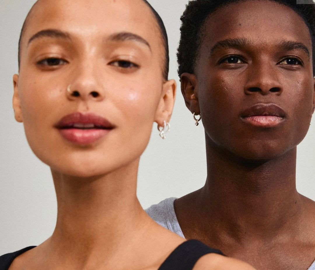 JOA CRYSTAL HOOP EARRINGS SILVER PLATED