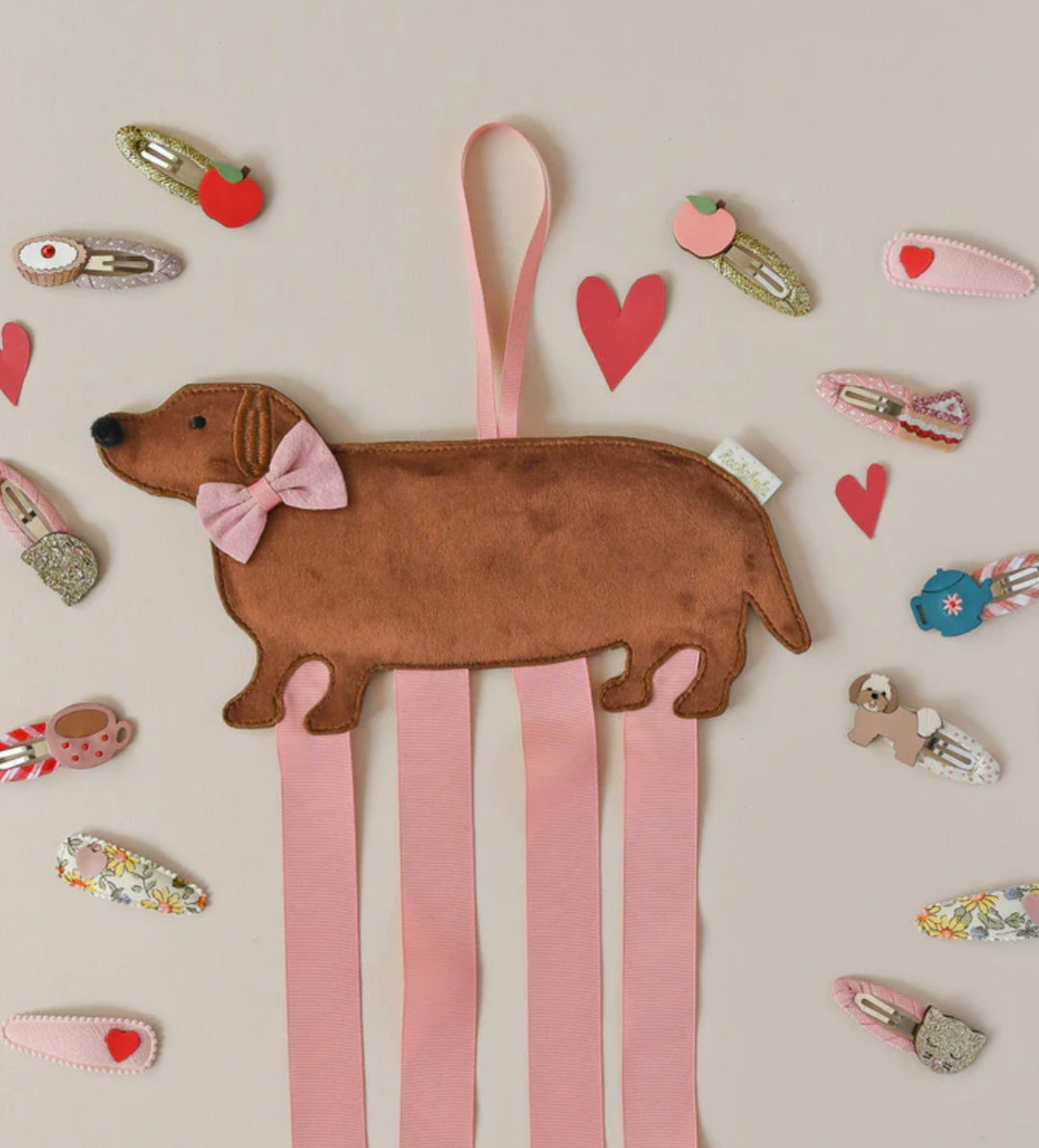 SAUSAGE DOG CLIP HANGER