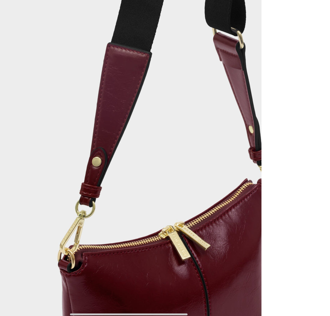 LAILA CANVAS STRAP CROSSBODY BAG| CHERRY CRACKLE