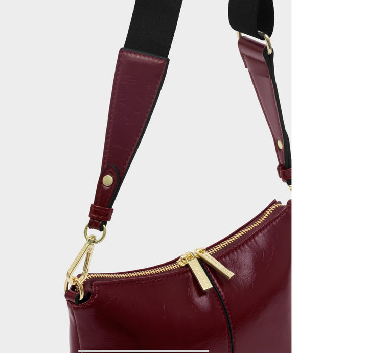 LAILA CANVAS STRAP CROSSBODY BAG| CHERRY CRACKLE