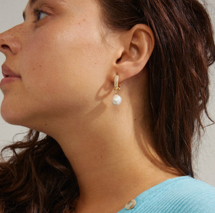 EDELE PEARL EARRINGS GOLD PLATED