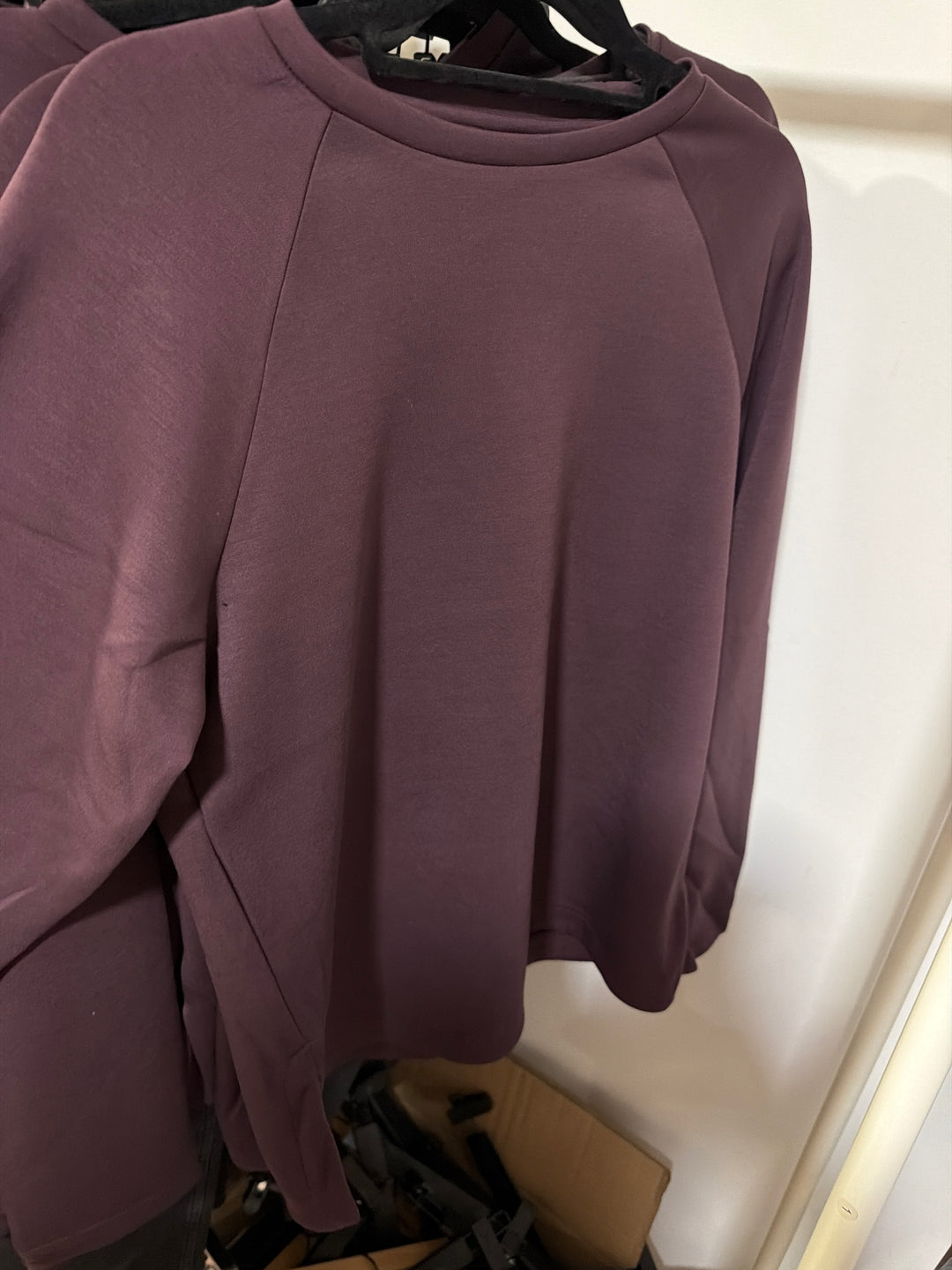 b.young Pusti Raglan Long-Sleeve Top