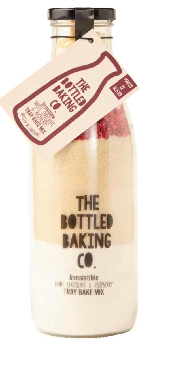 IRRESISTIBLE WHITE CHOCOLATE & RASPBERRY TRAY BAKE MIX