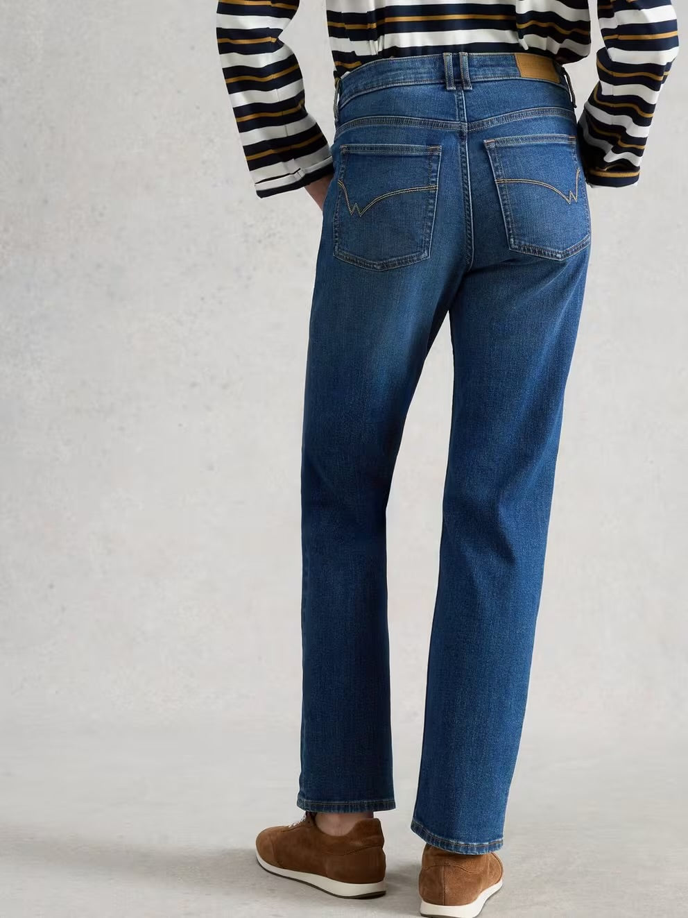 TAYLOR STRAIGHT JEAN MID DENIM