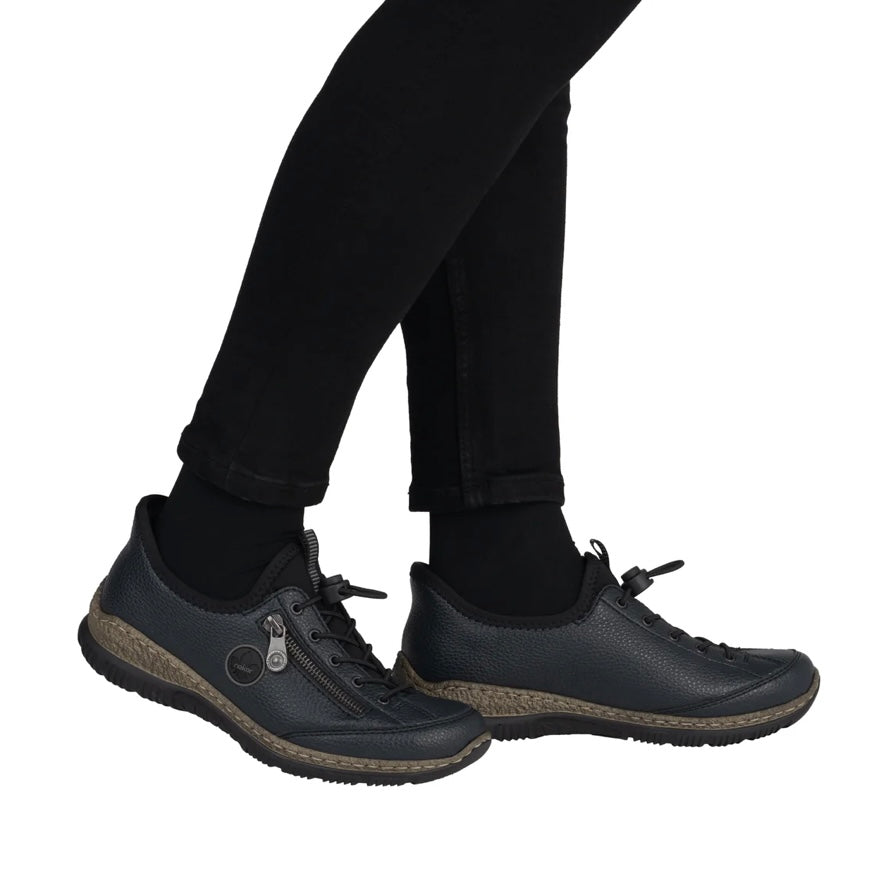 N3267-15 BLUE SLIP ON TRAINER